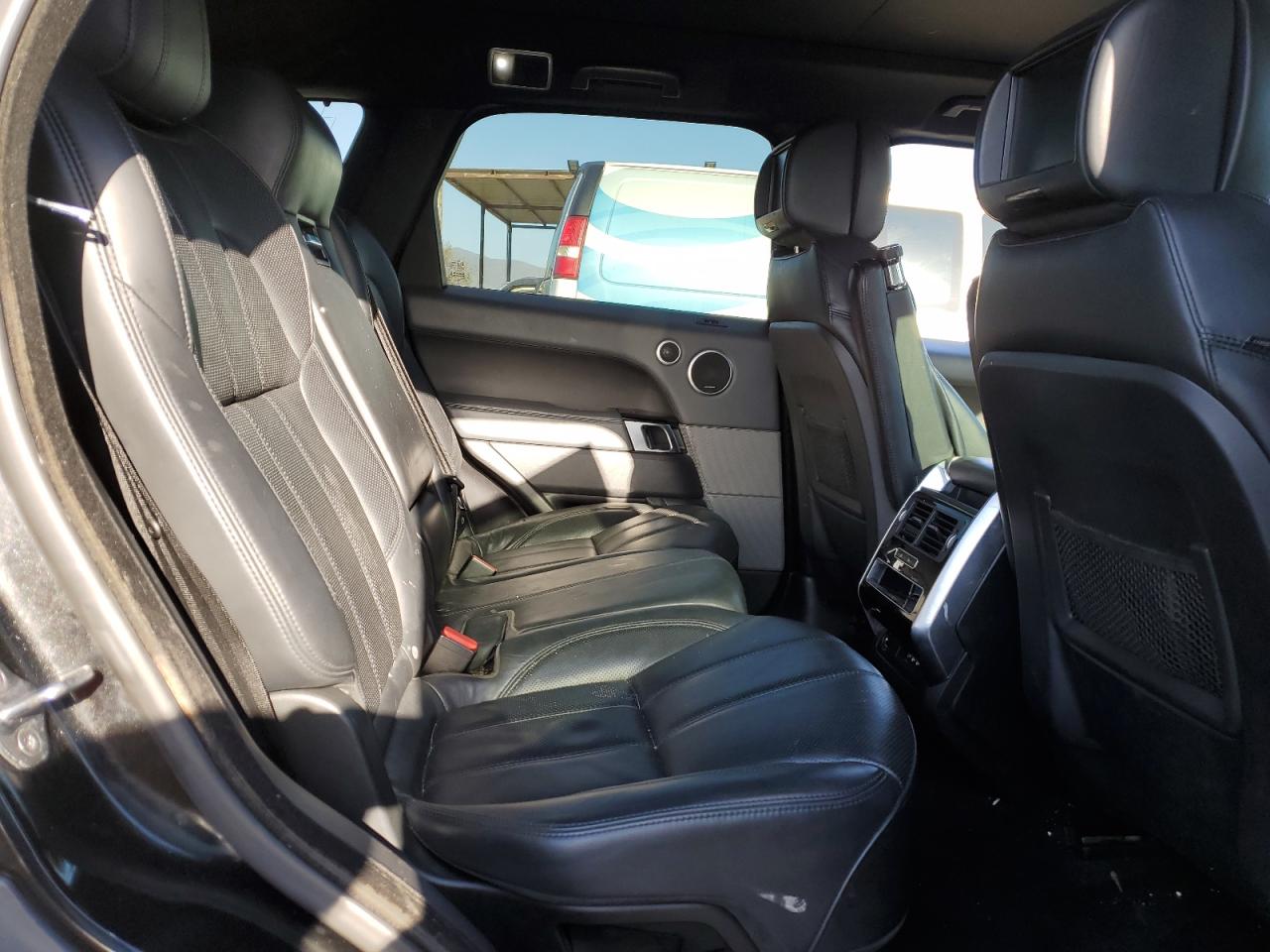 2014 Land Rover Range Rover - Image 11