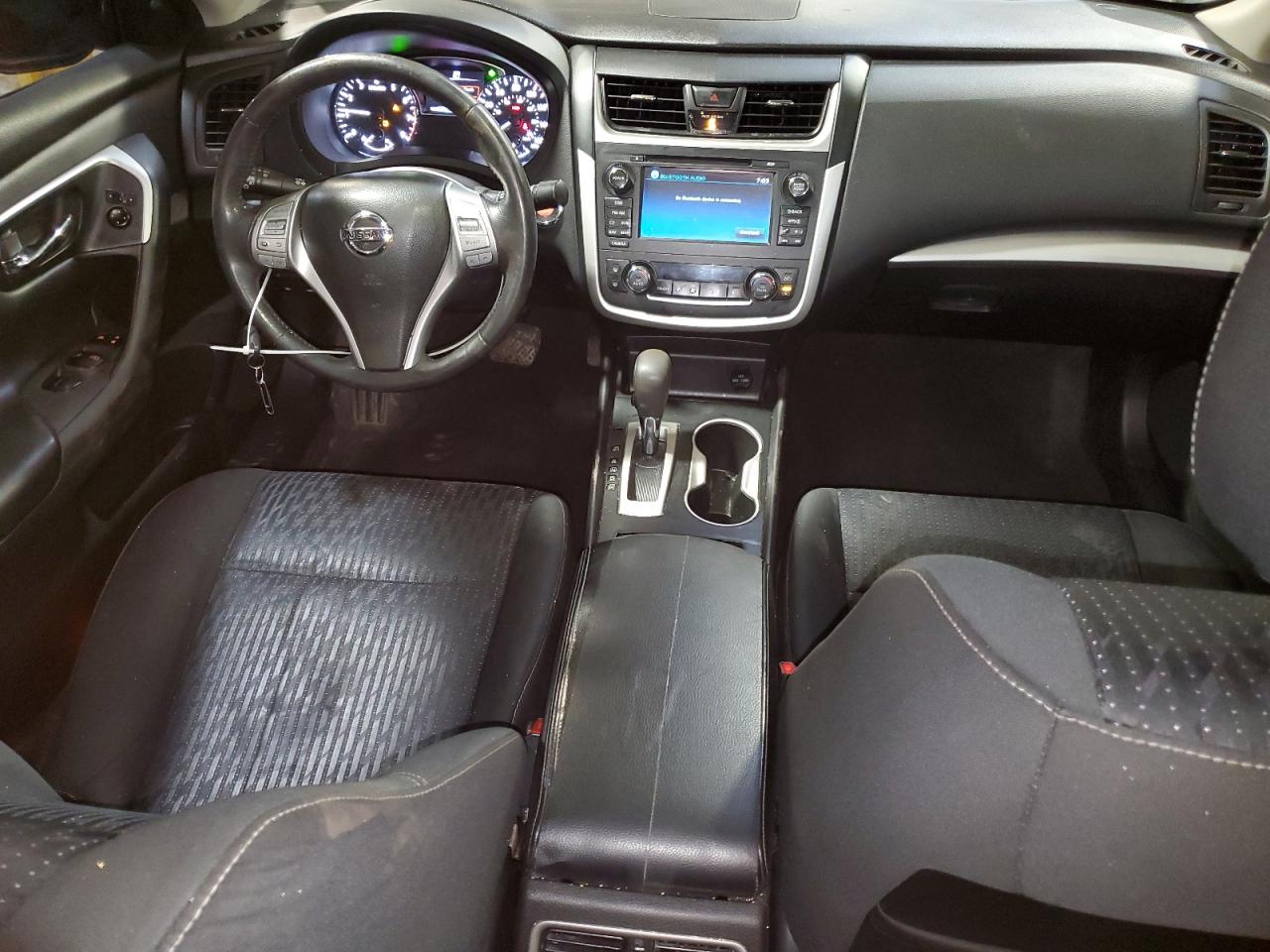2016 Nissan Altima - Image 8