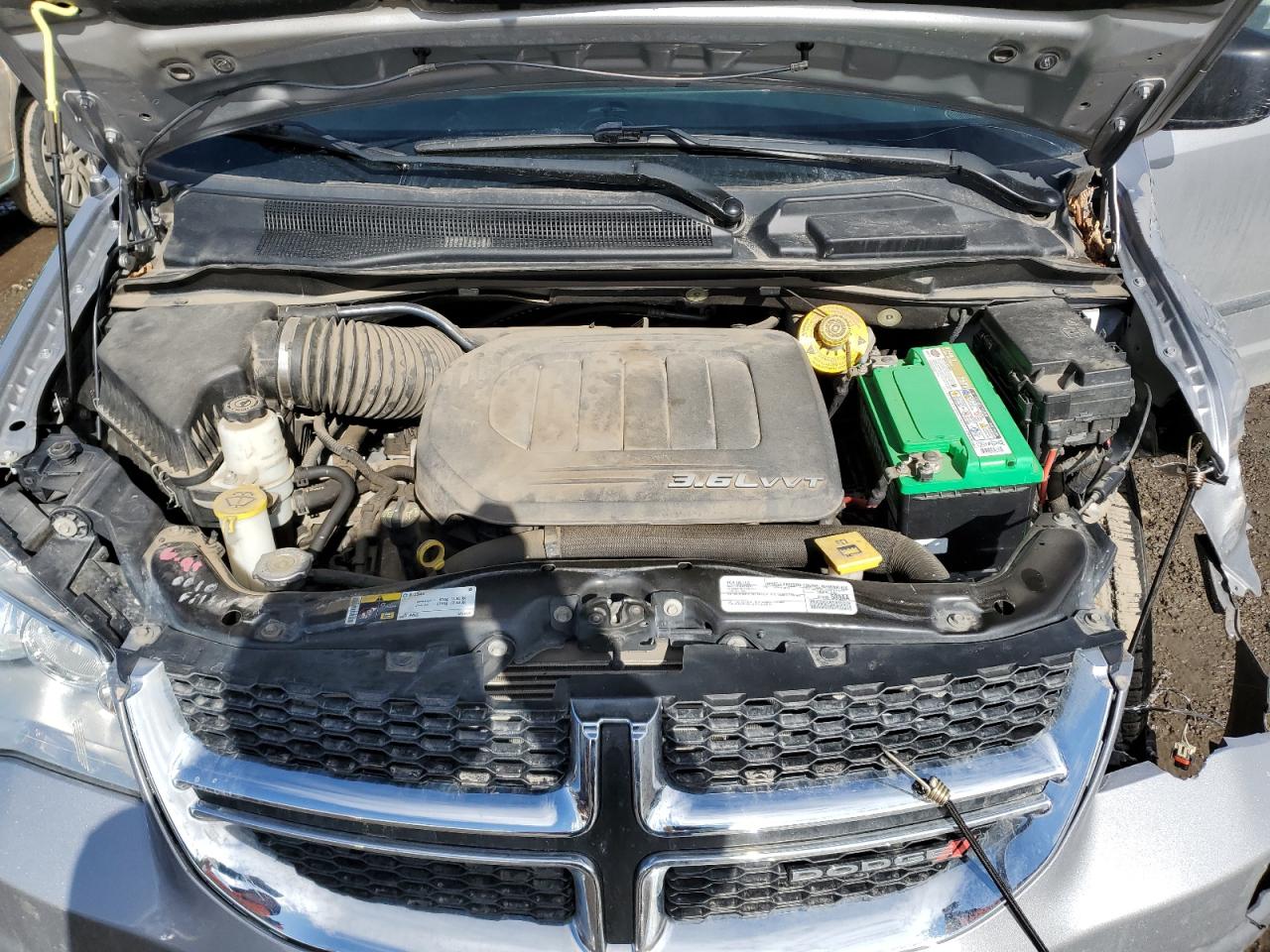 2016 Dodge Caravan - Image 12