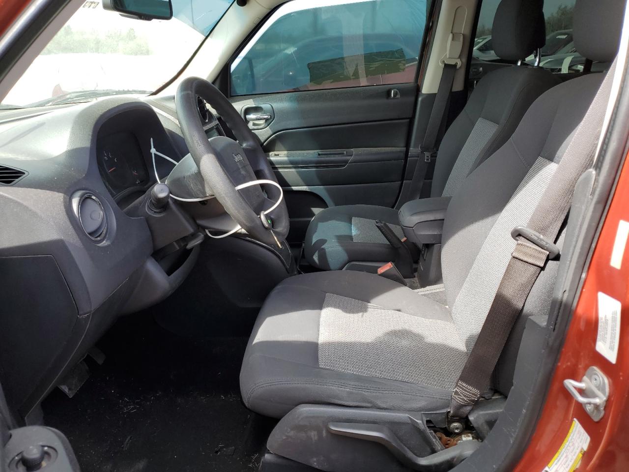 2010 Jeep Liberty (Patriot) - Image 7
