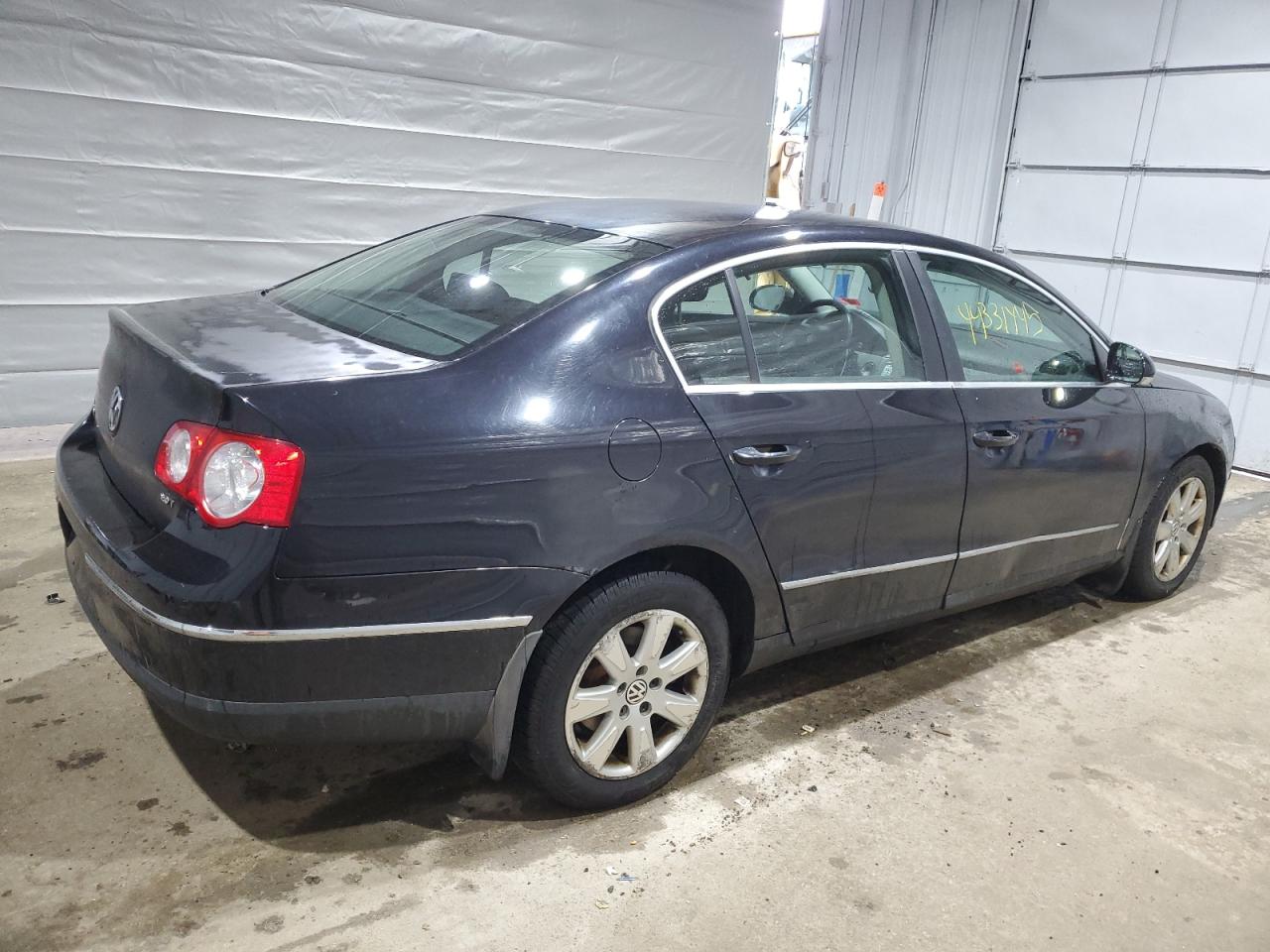 2008 Volkswagen Passat - Image 3