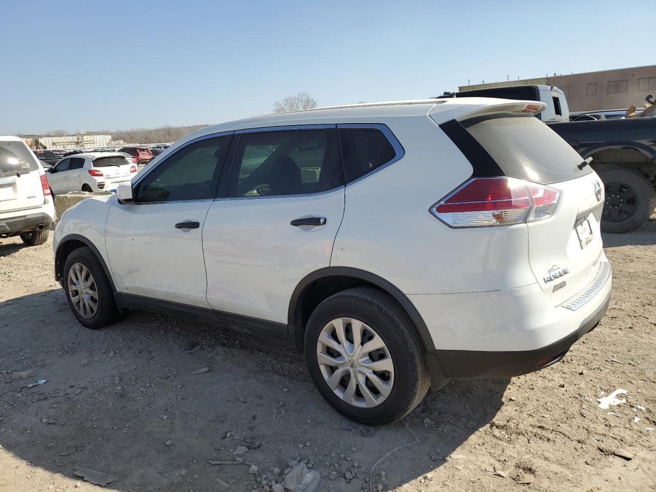 KNMAT2MT9GP646215 NISSAN ROGUE 2016