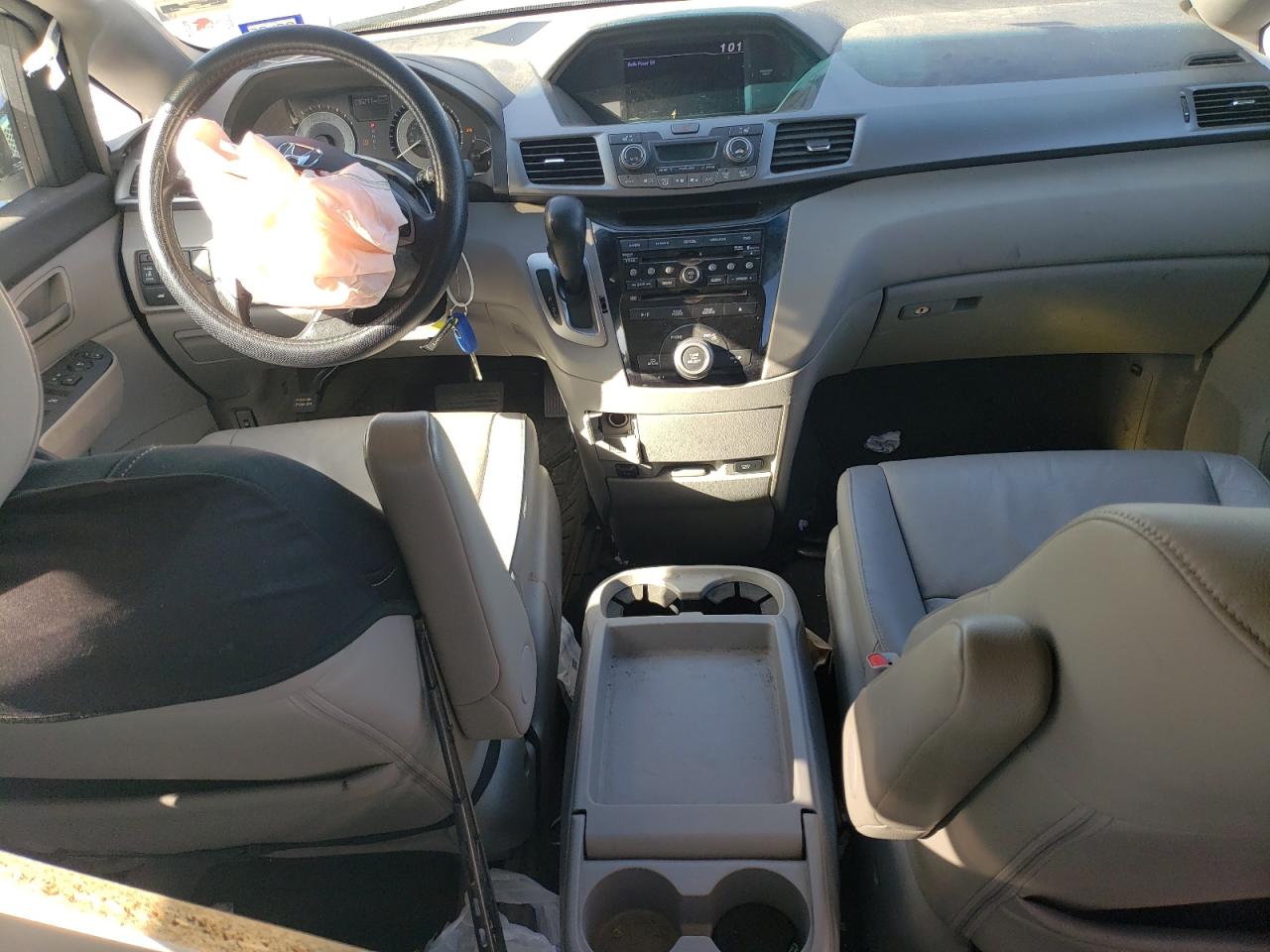 2012 Honda Odyssey - Image 8