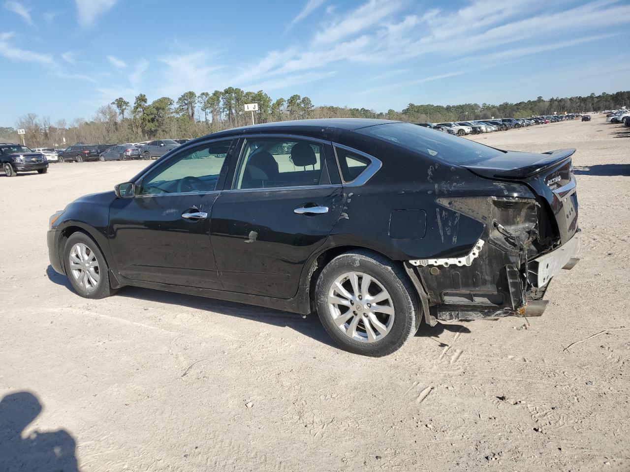 2014 Nissan Altima - Image 2