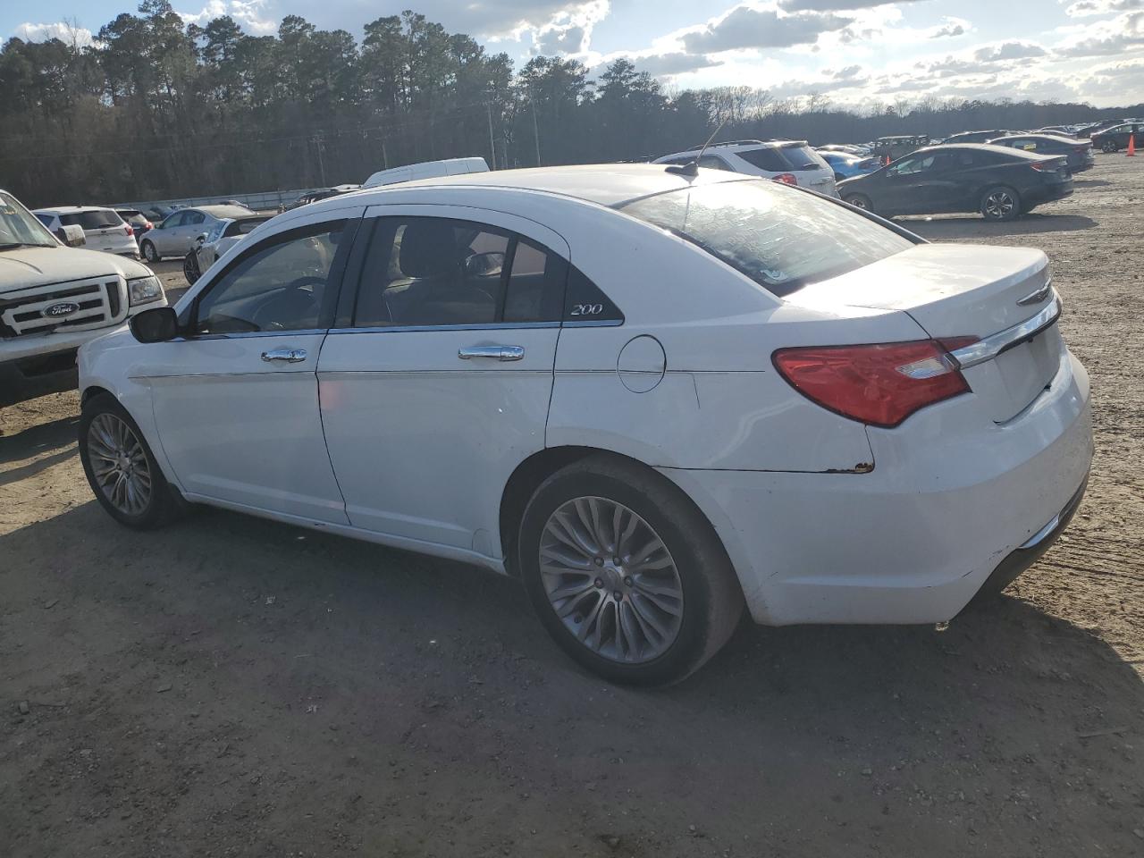 2012 Chrysler 200 - Image 2