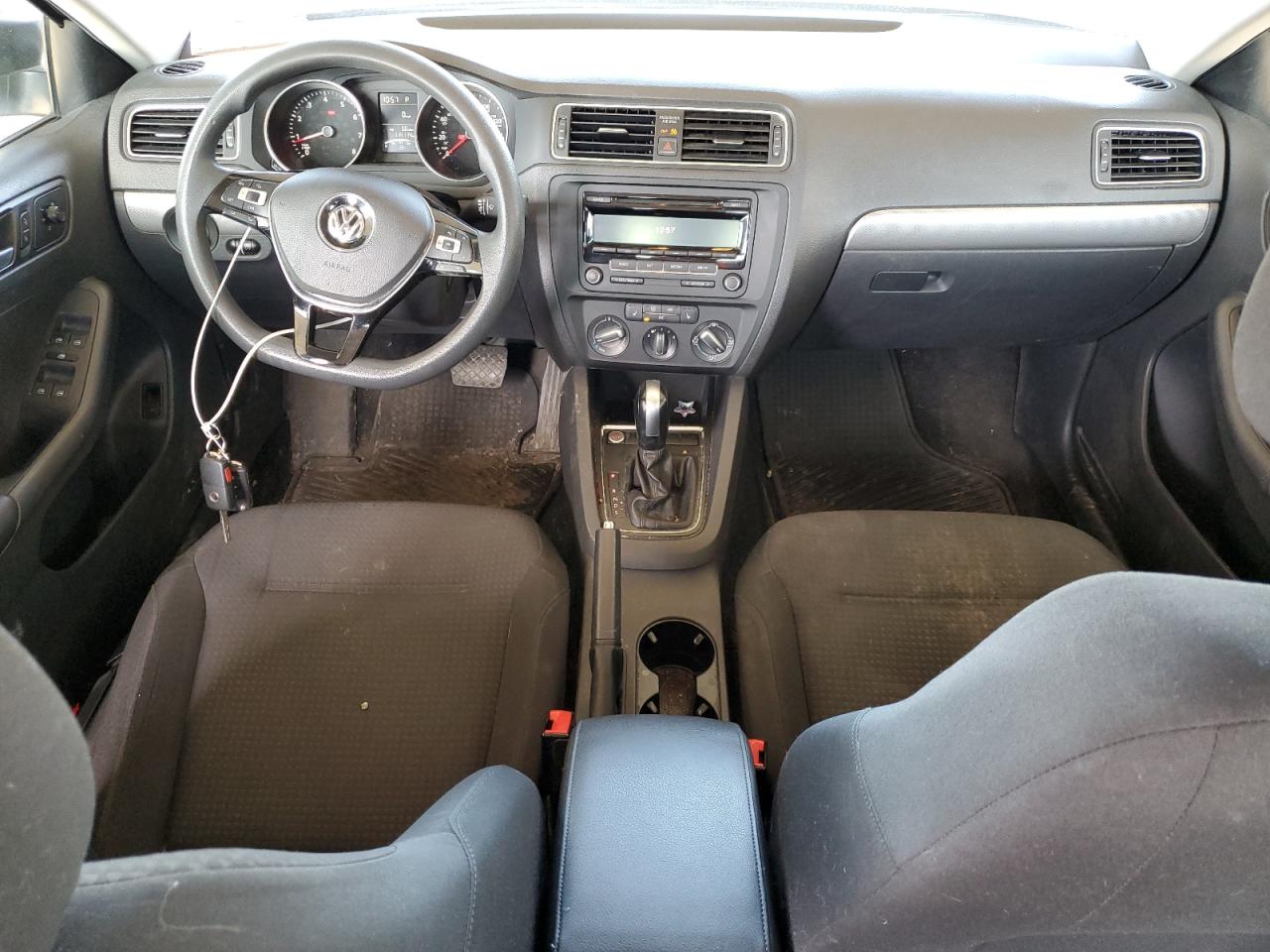 2015 Volkswagen Jetta - Image 8