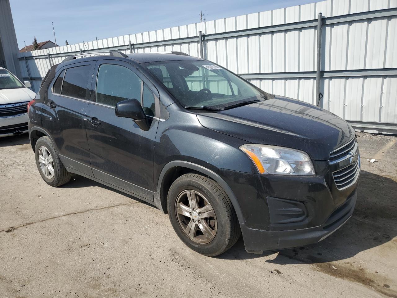 KL7CJLSB8GB740983 CHEVROLET TRAX 2016
