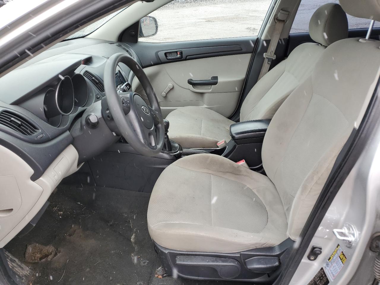 2012 Kia Forte - Image 7