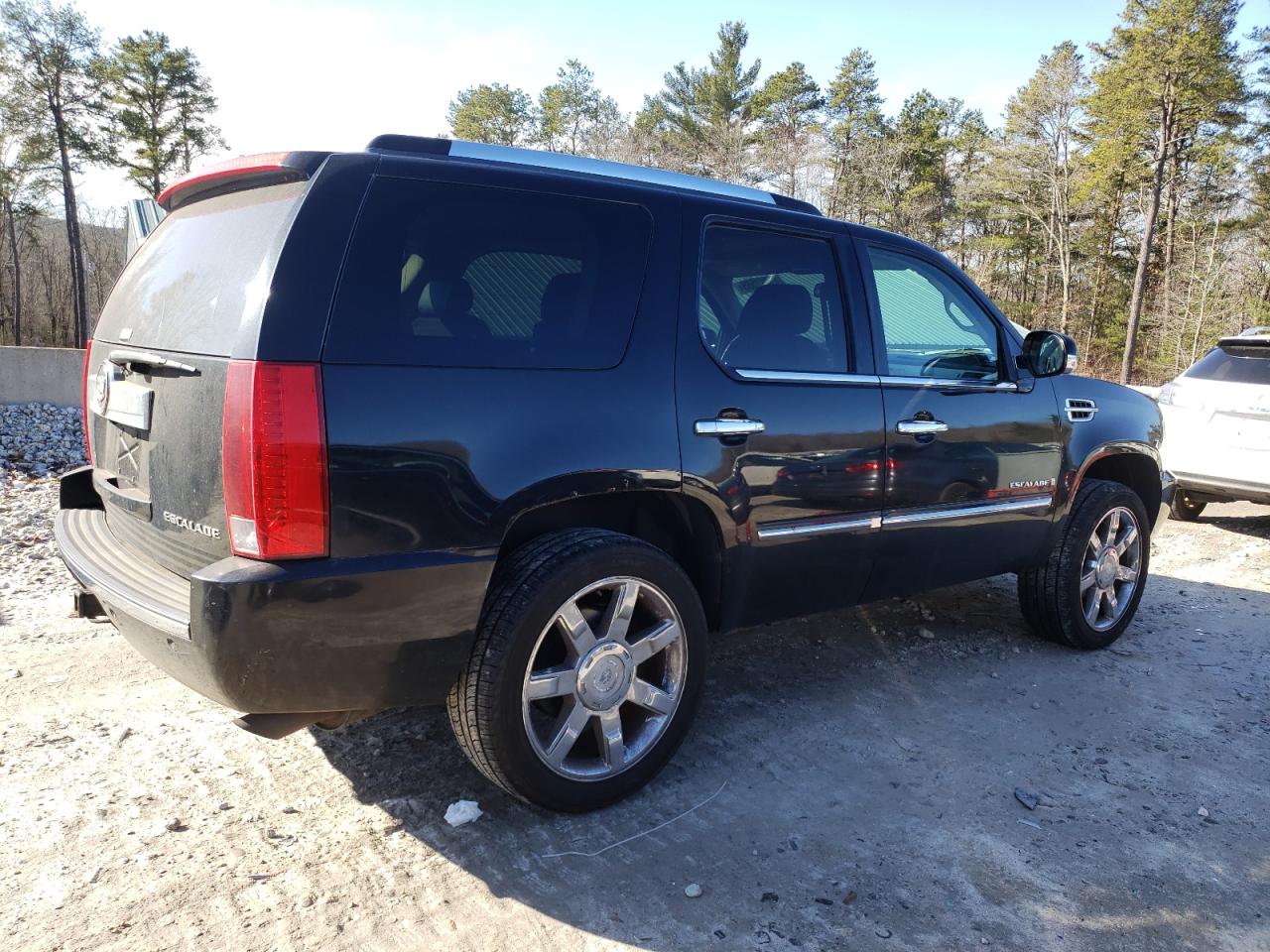 2008 Cadillac Escalade - Image 3