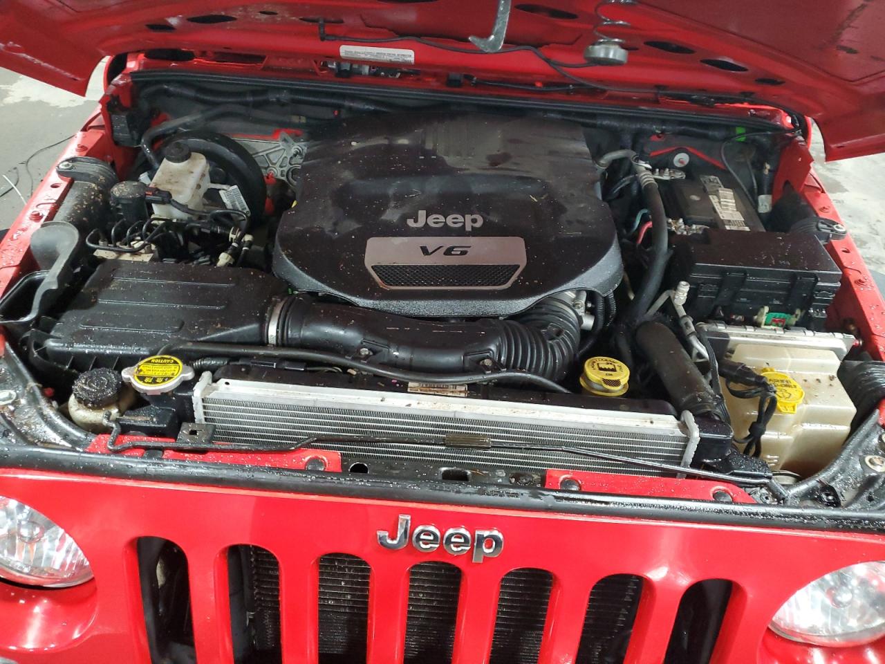 2015 Jeep Wrangler - Image 12