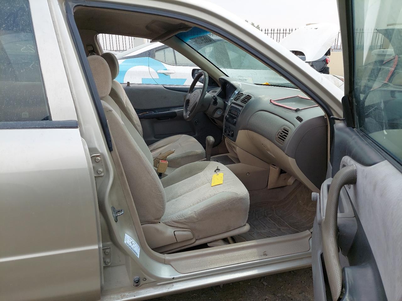 JM7BJ12M820204226 - 2002 Mazda 323 - #48639125