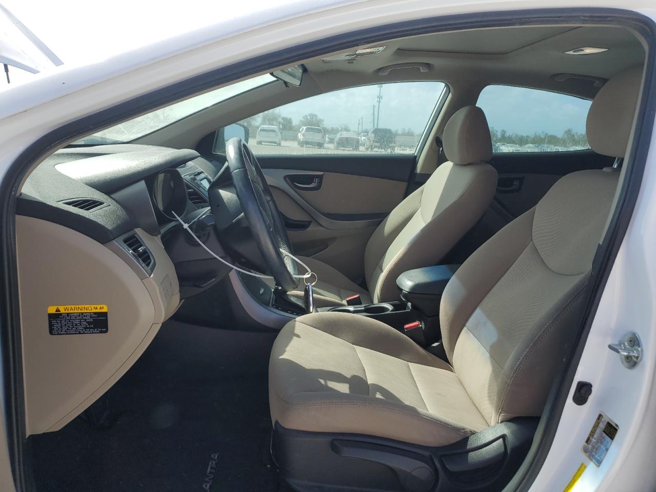 2016 Hyundai Elantra - Image 7