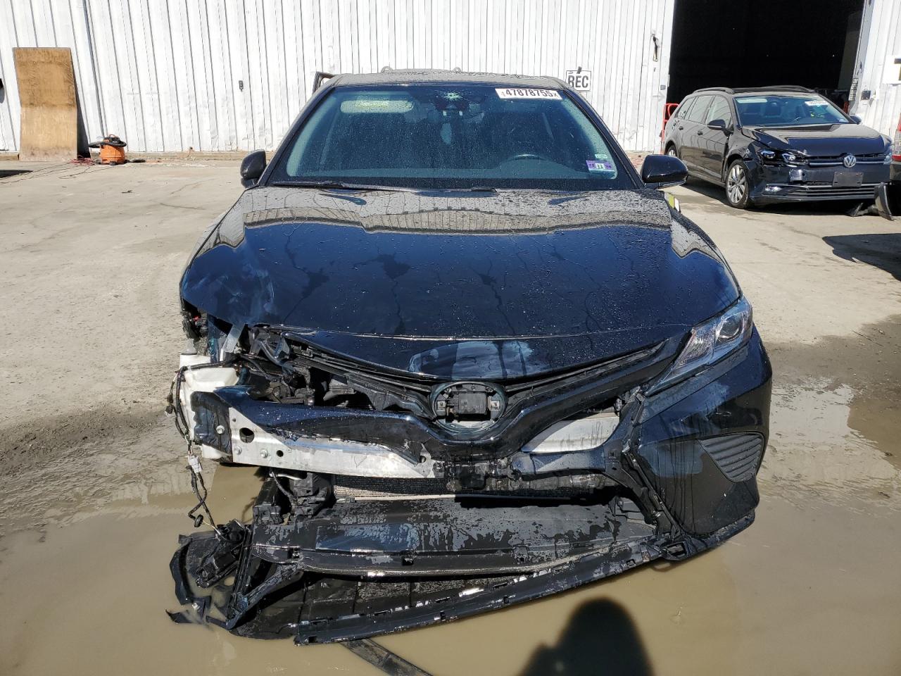 2019 Toyota Camry - Image 5