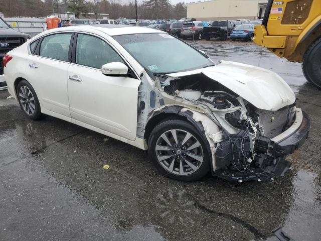 NISSAN ALTIMA 2017 White