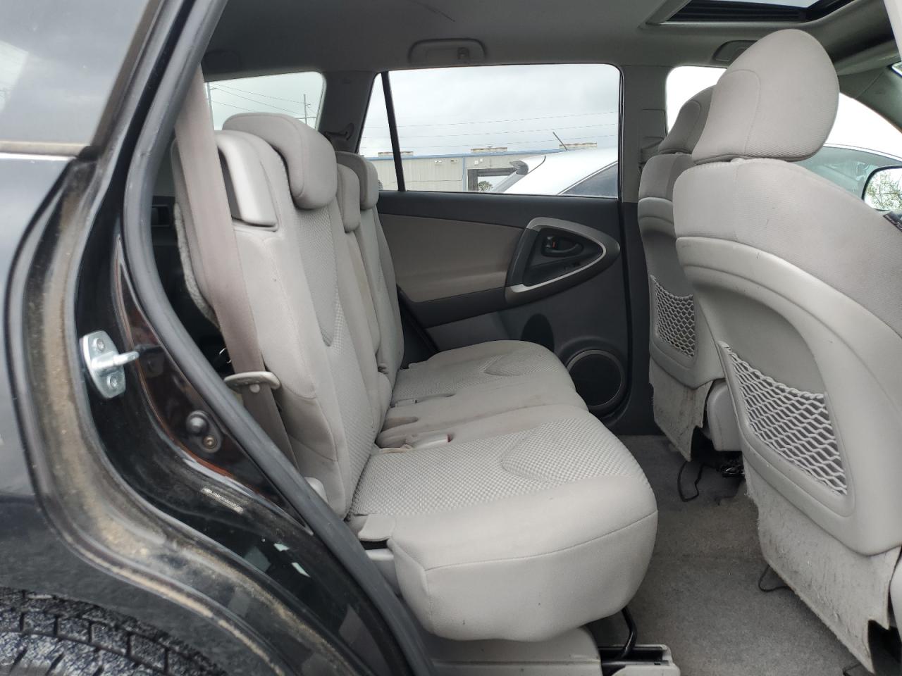 2006 Toyota RAV 4 - Image 11