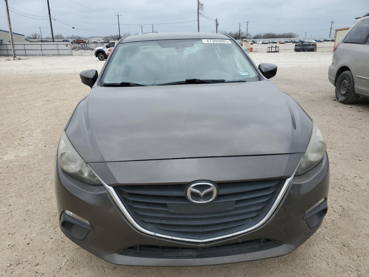 2016 Mazda 3 - Image 5