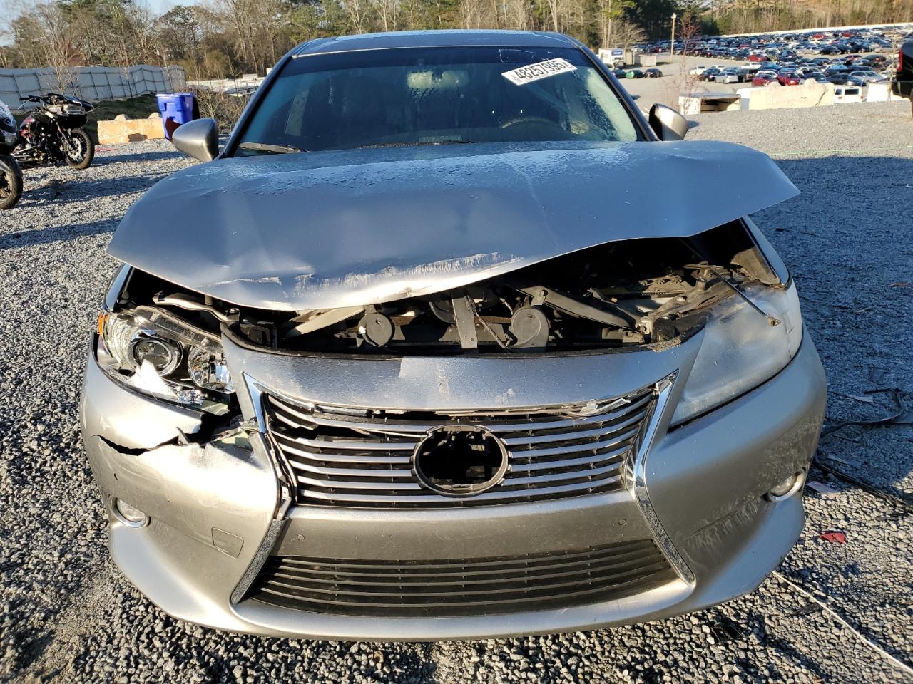 2015 Lexus ES - Image 5