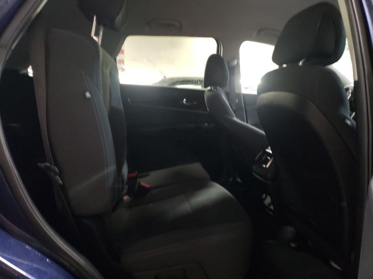 2016 Kia Sorento - Image 11