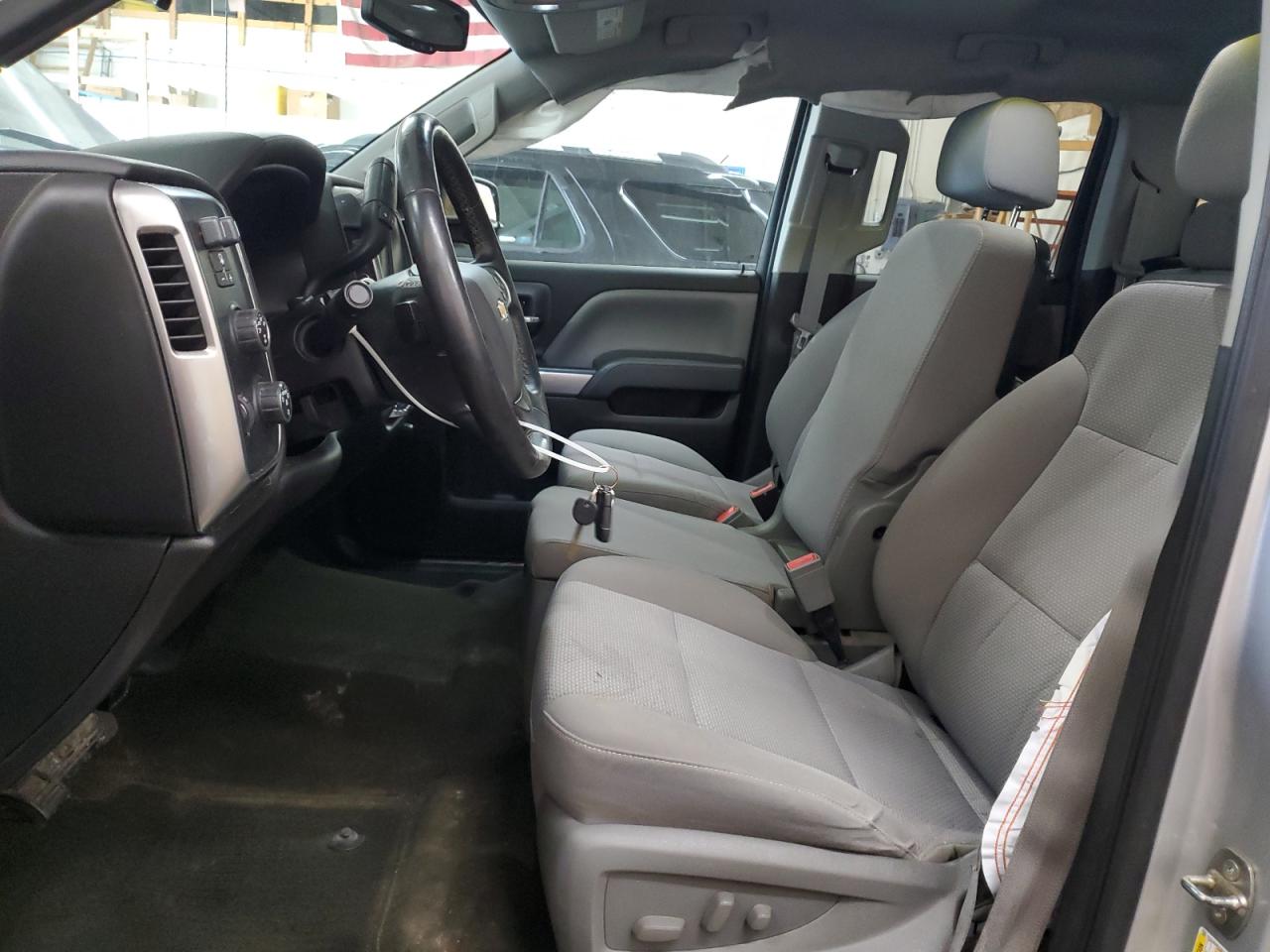 2015 Chevrolet Silverado - Image 7