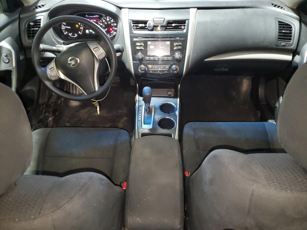 2015 Nissan Altima - Image 8