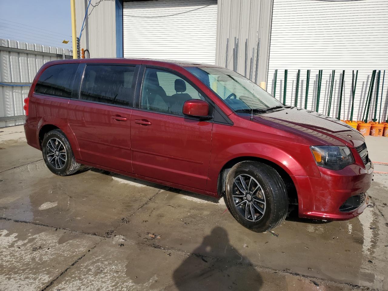 2017 Dodge Caravan - Image 4