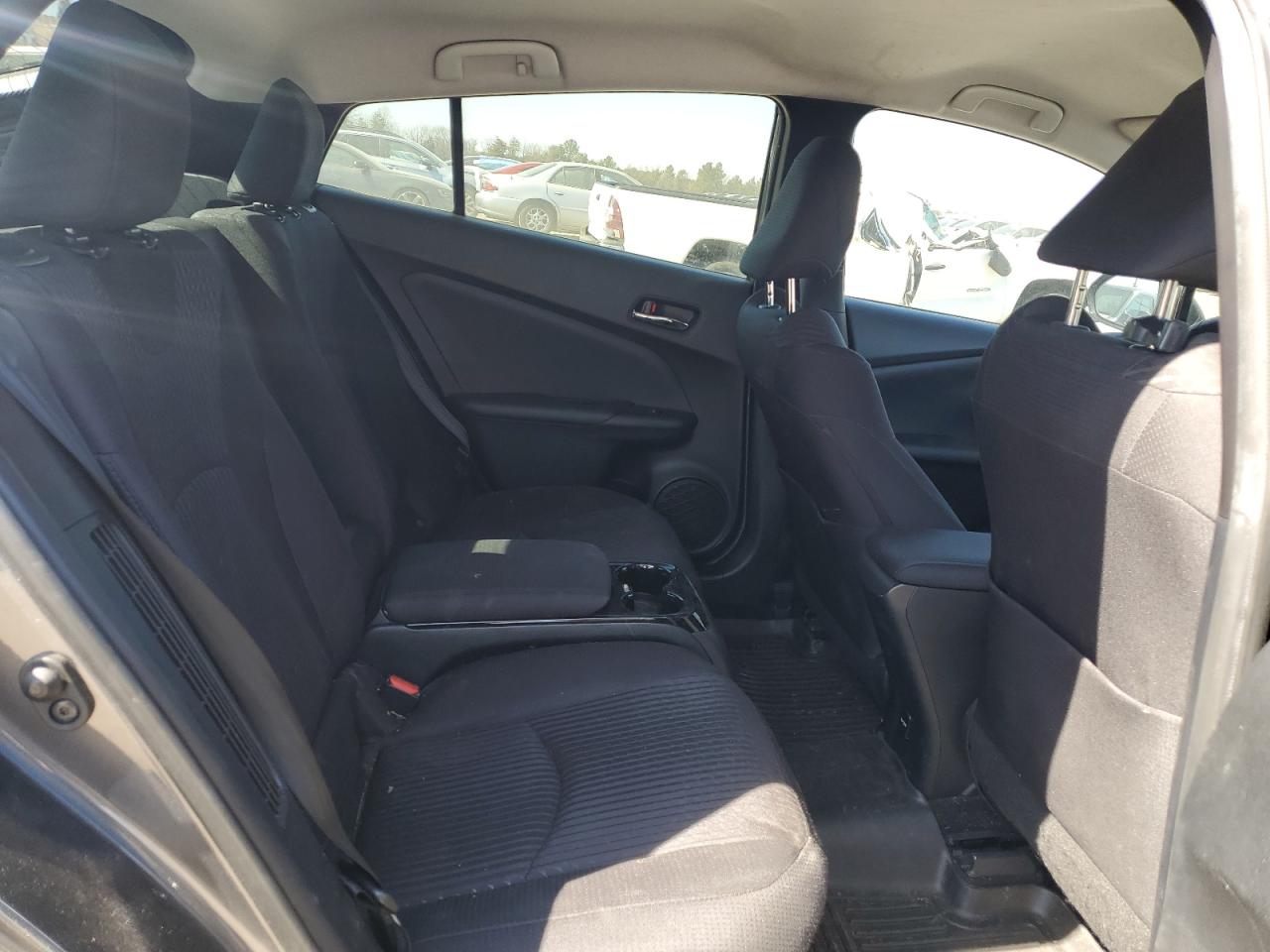 2017 Toyota Prius - Image 10