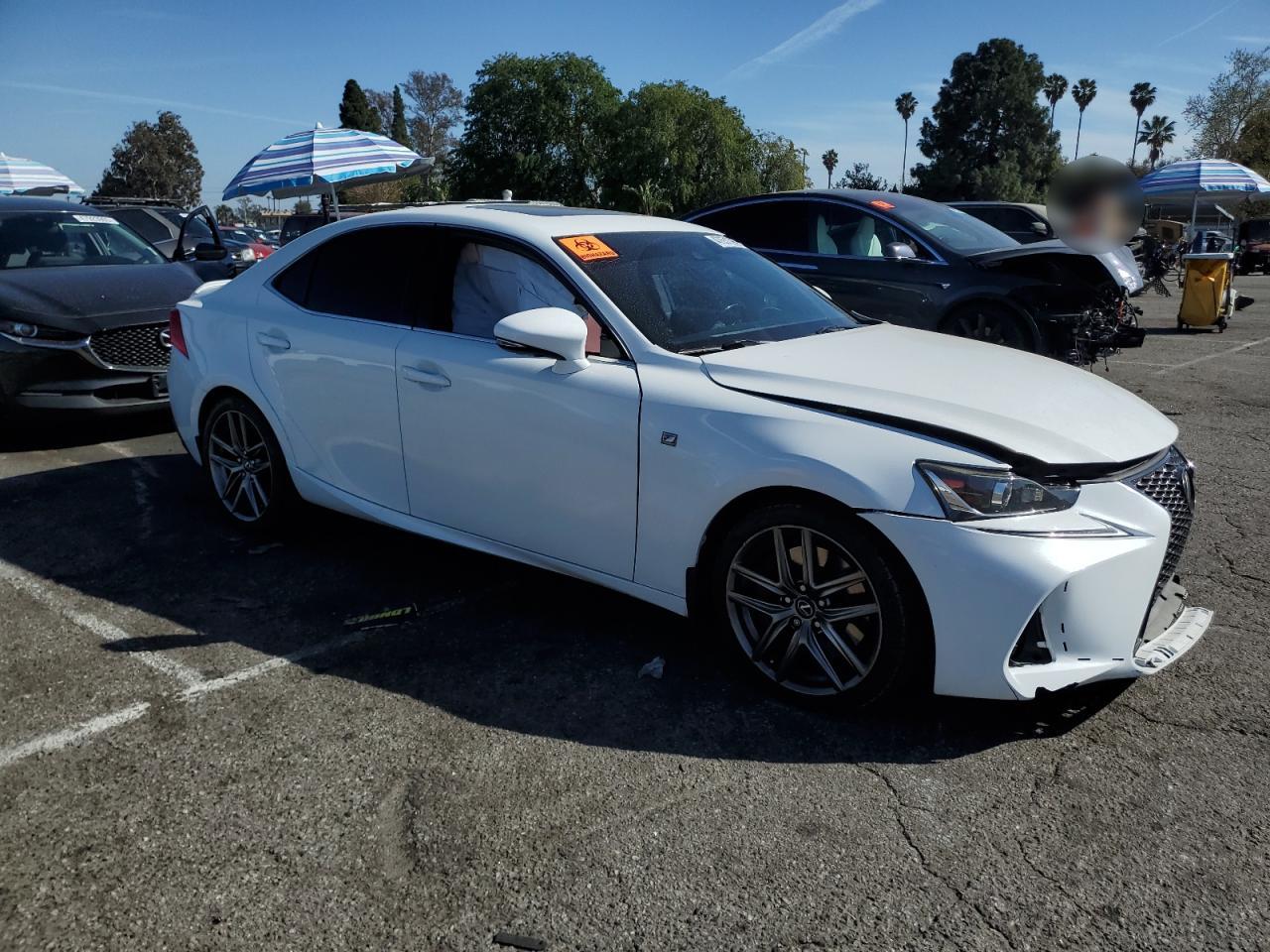 2017 Lexus IS - Image 4