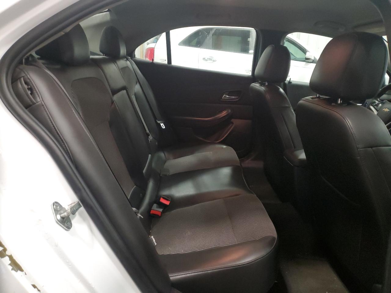 2014 Chevrolet Malibu - Image 10