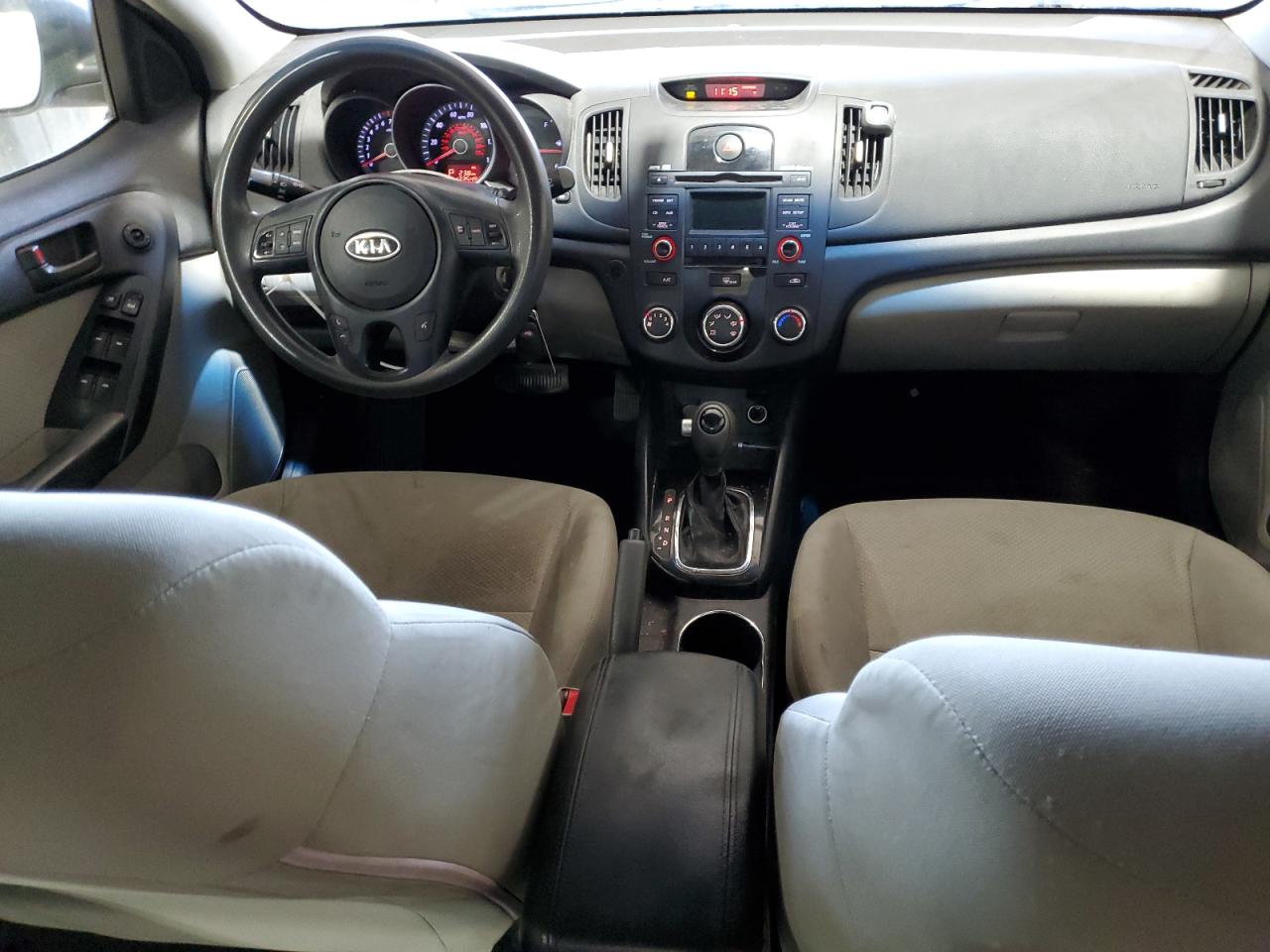 2012 Kia Forte - Image 8