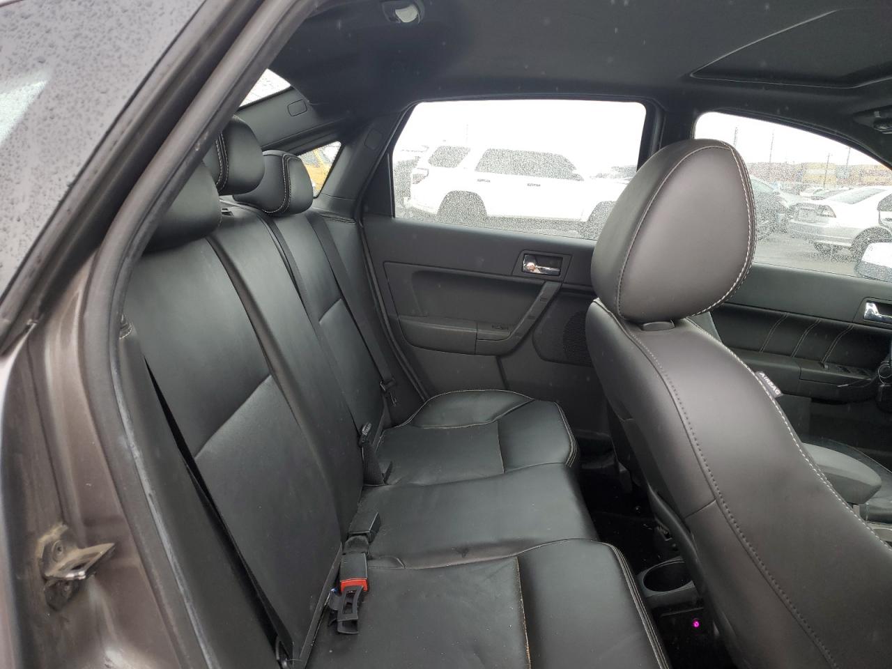 2011 Ford Focus - Image 10