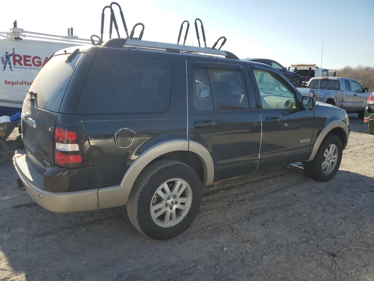 2006 Ford Explorer - Image 3