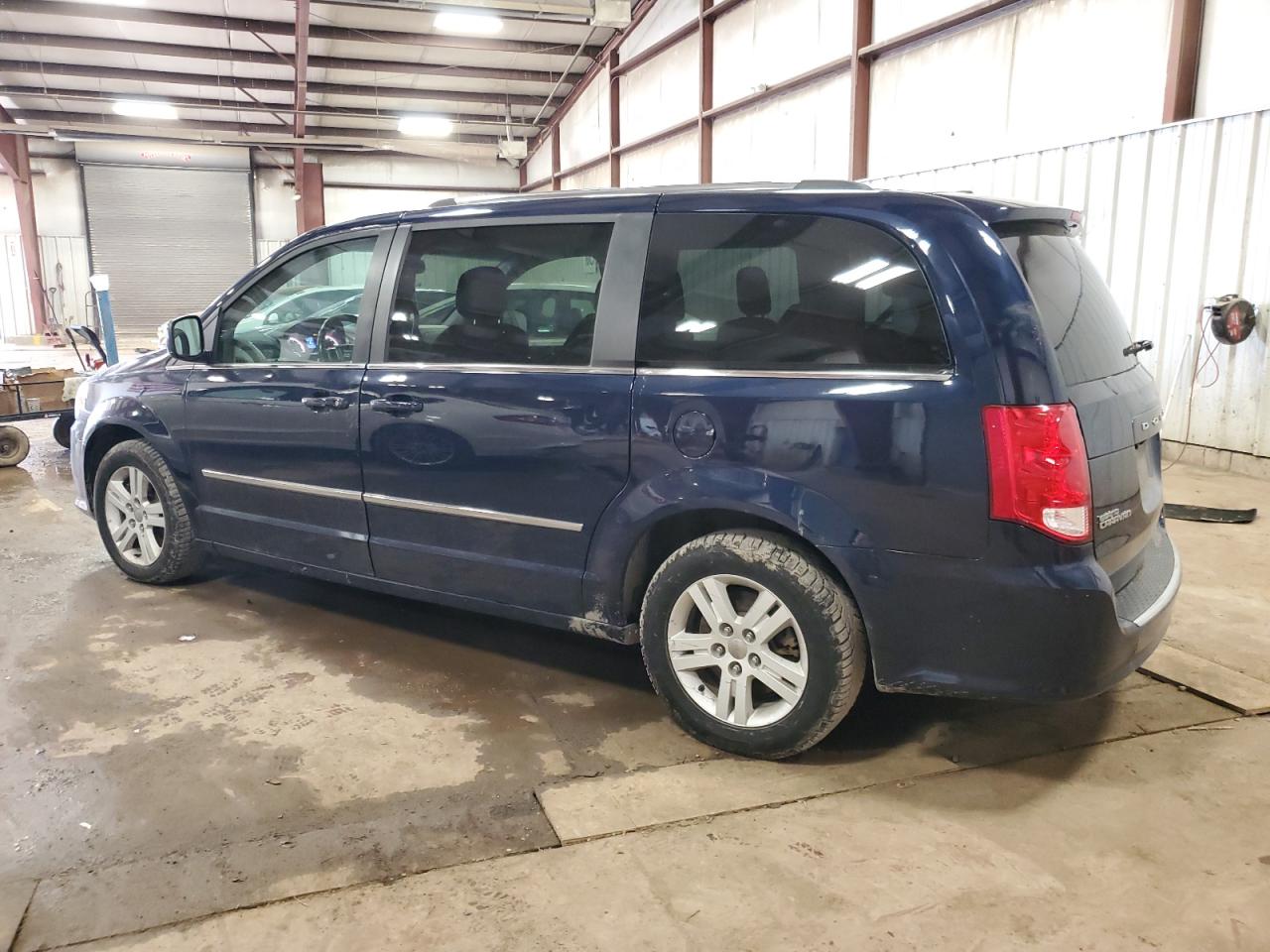 2014 Dodge Caravan - Image 2