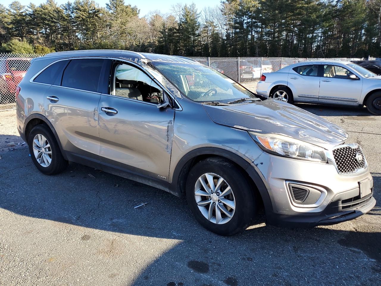 2016 Kia Sorento - Image 4