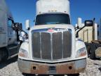2015 Peterbilt 579 Semi Truck na sprzedaż w Greenwood, NE - Minor Dent/Scratches