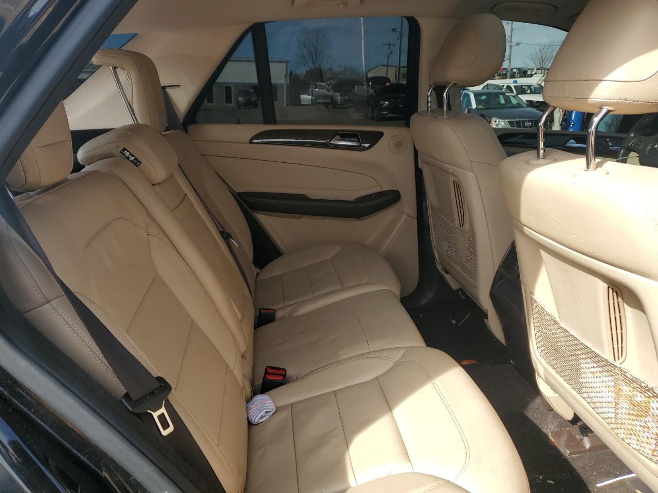 2016 Mercedes-Benz GLE - Image 11