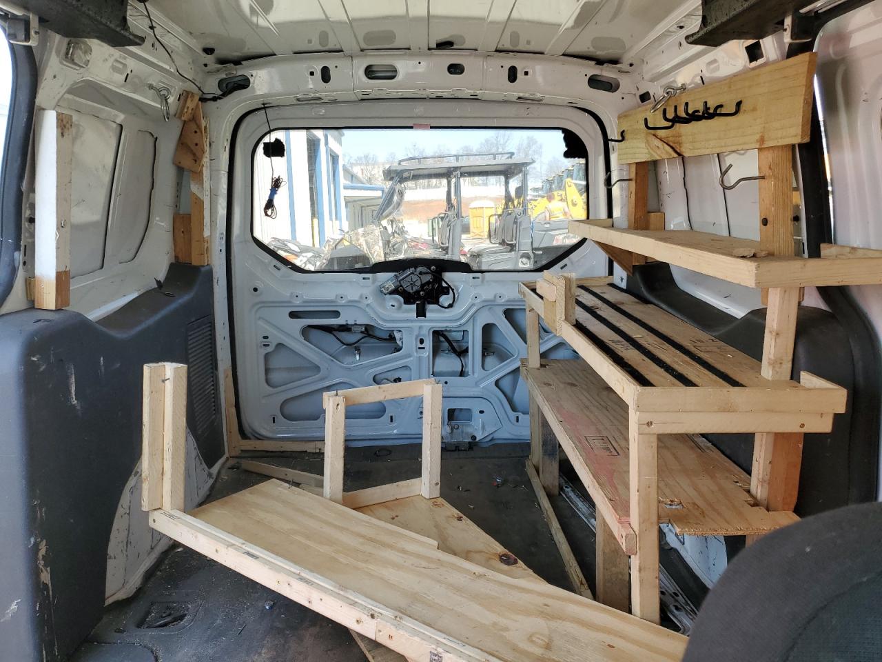 2015 Ford Transit - Image 10