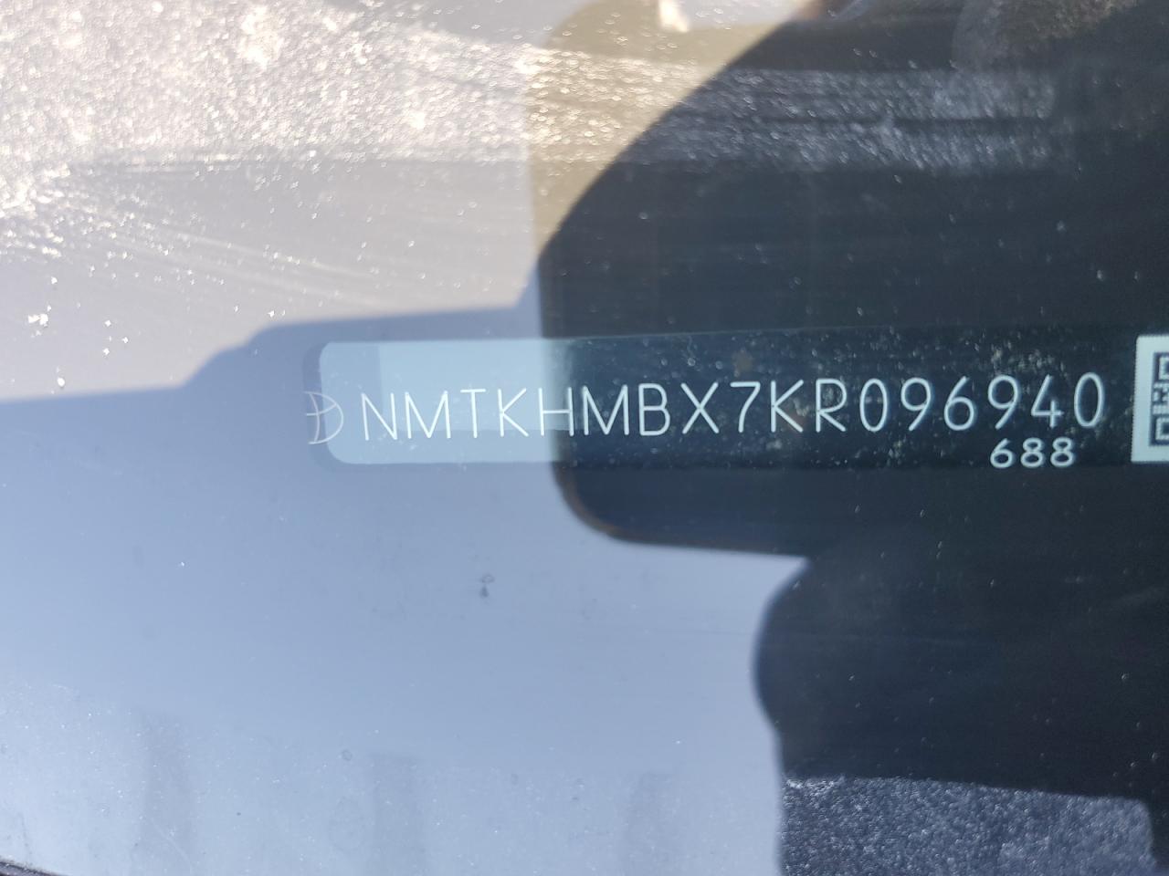 2019 Toyota C-HR - Image 15