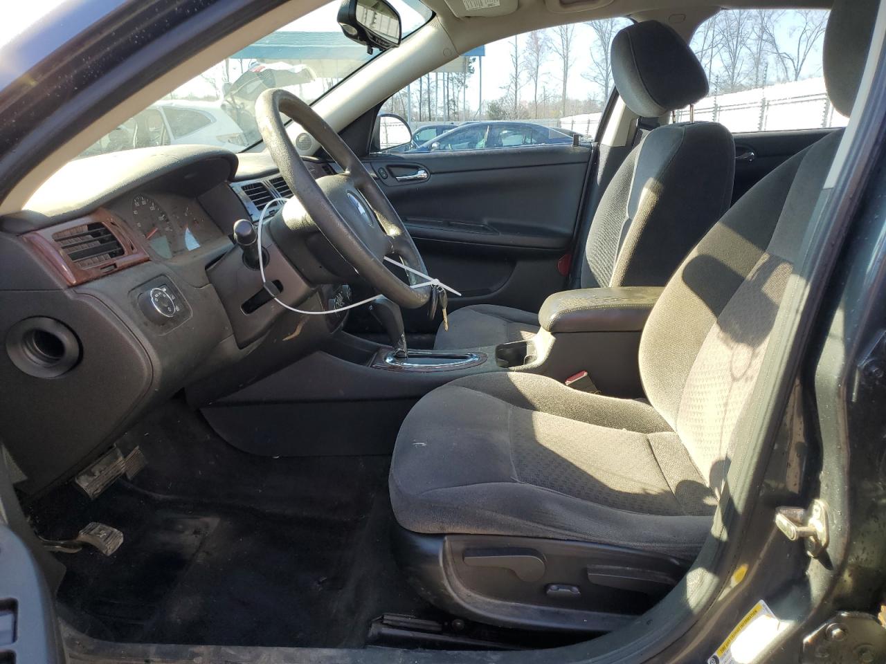 2010 Chevrolet Impala - Image 7