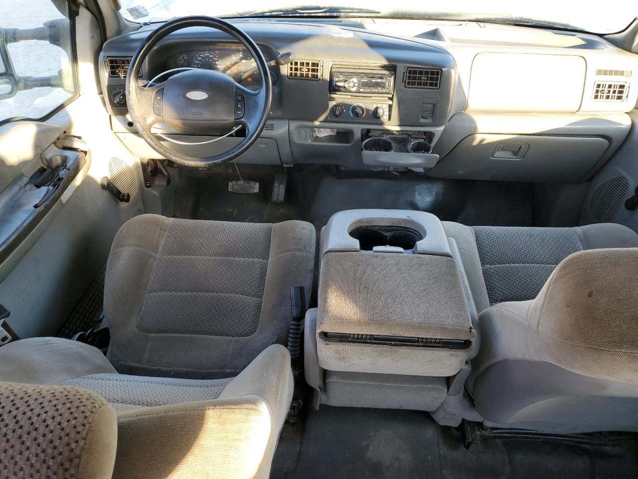 2004 Ford F250 - Image 8
