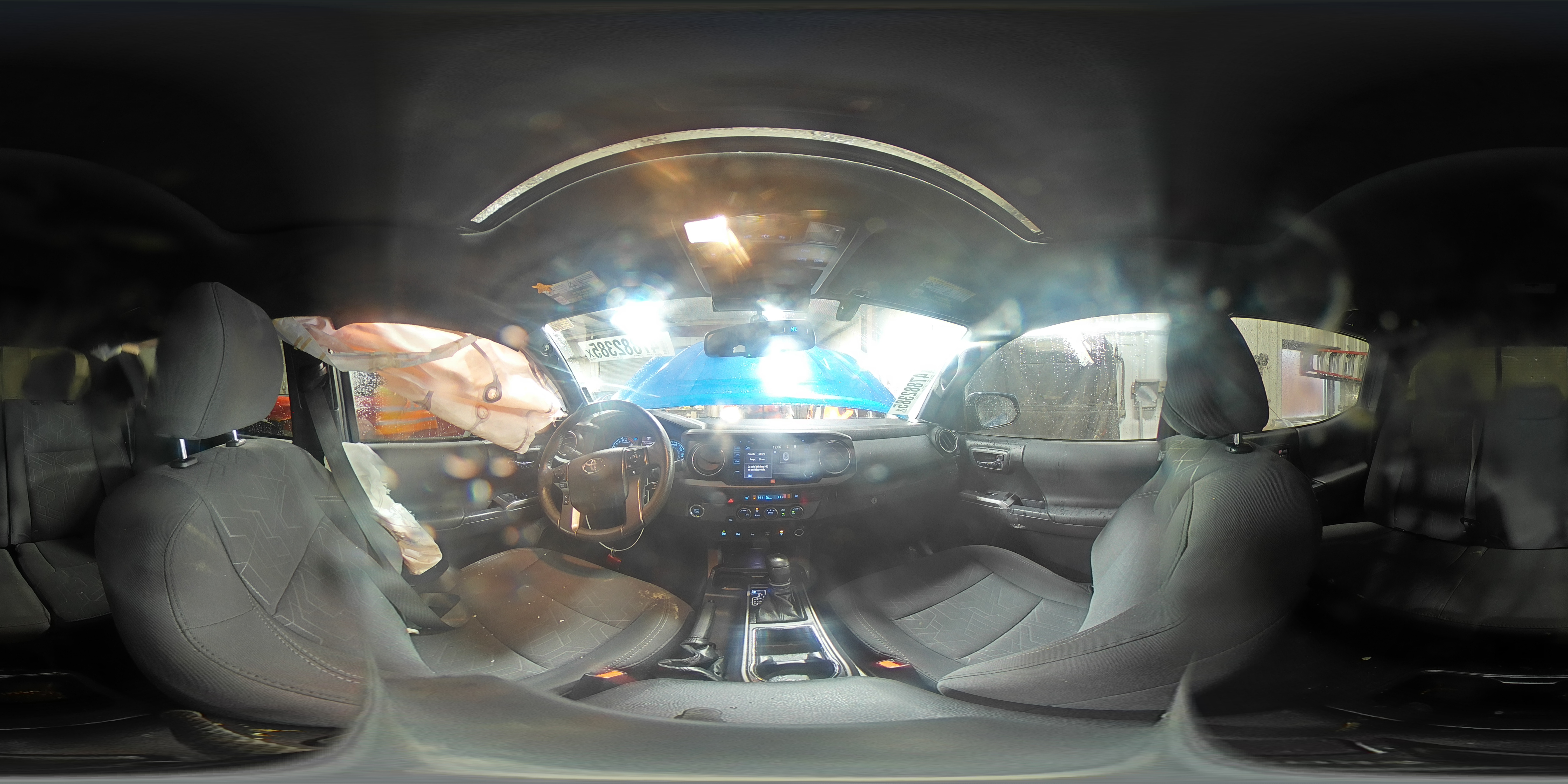 2017 Toyota Tacoma - Image 15