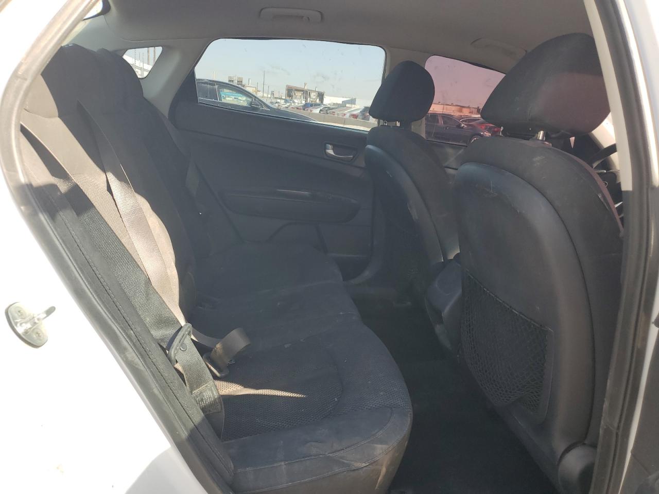 2019 Kia Optima - Image 10