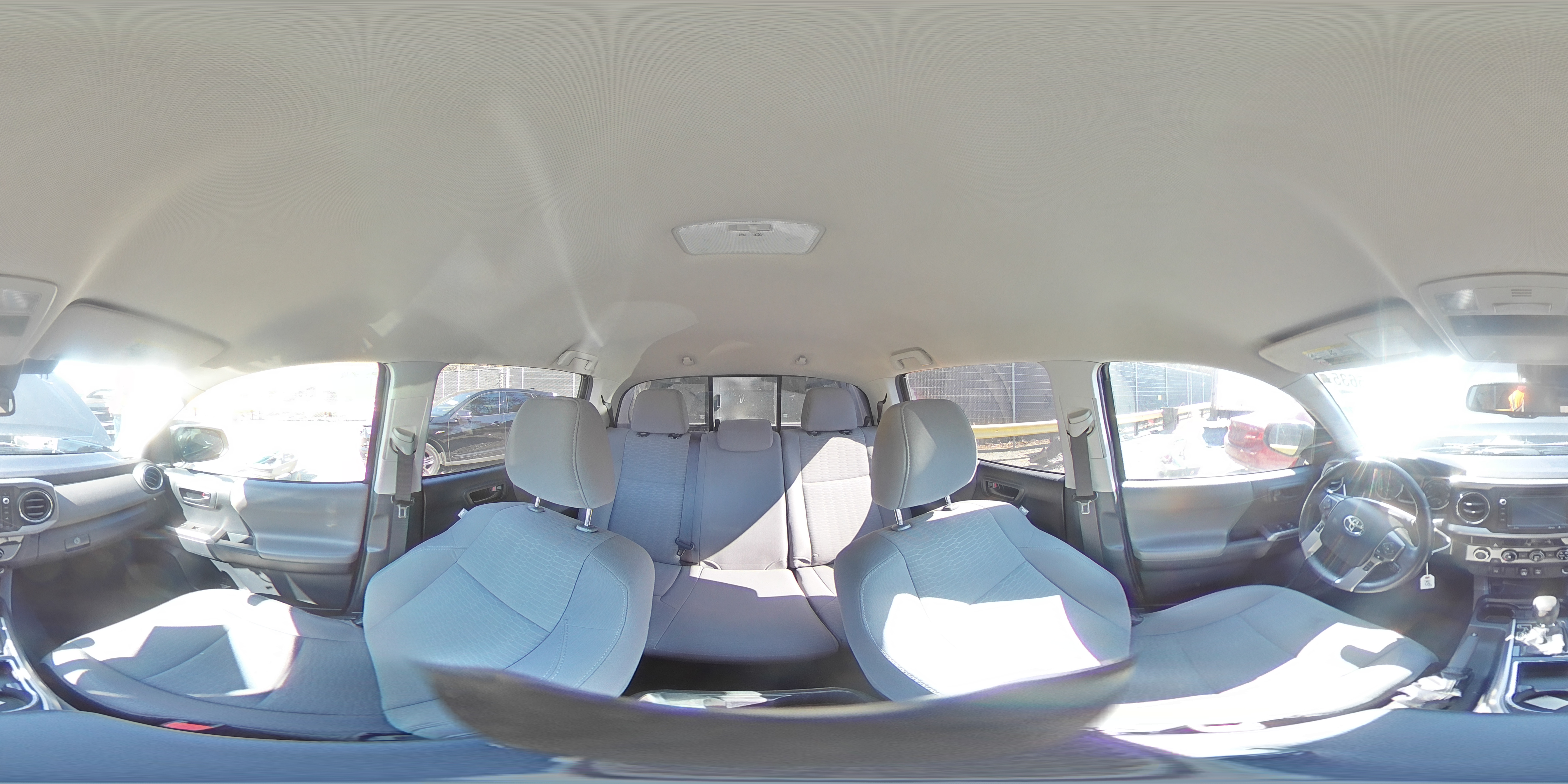 2018 Toyota Tacoma - Image 13