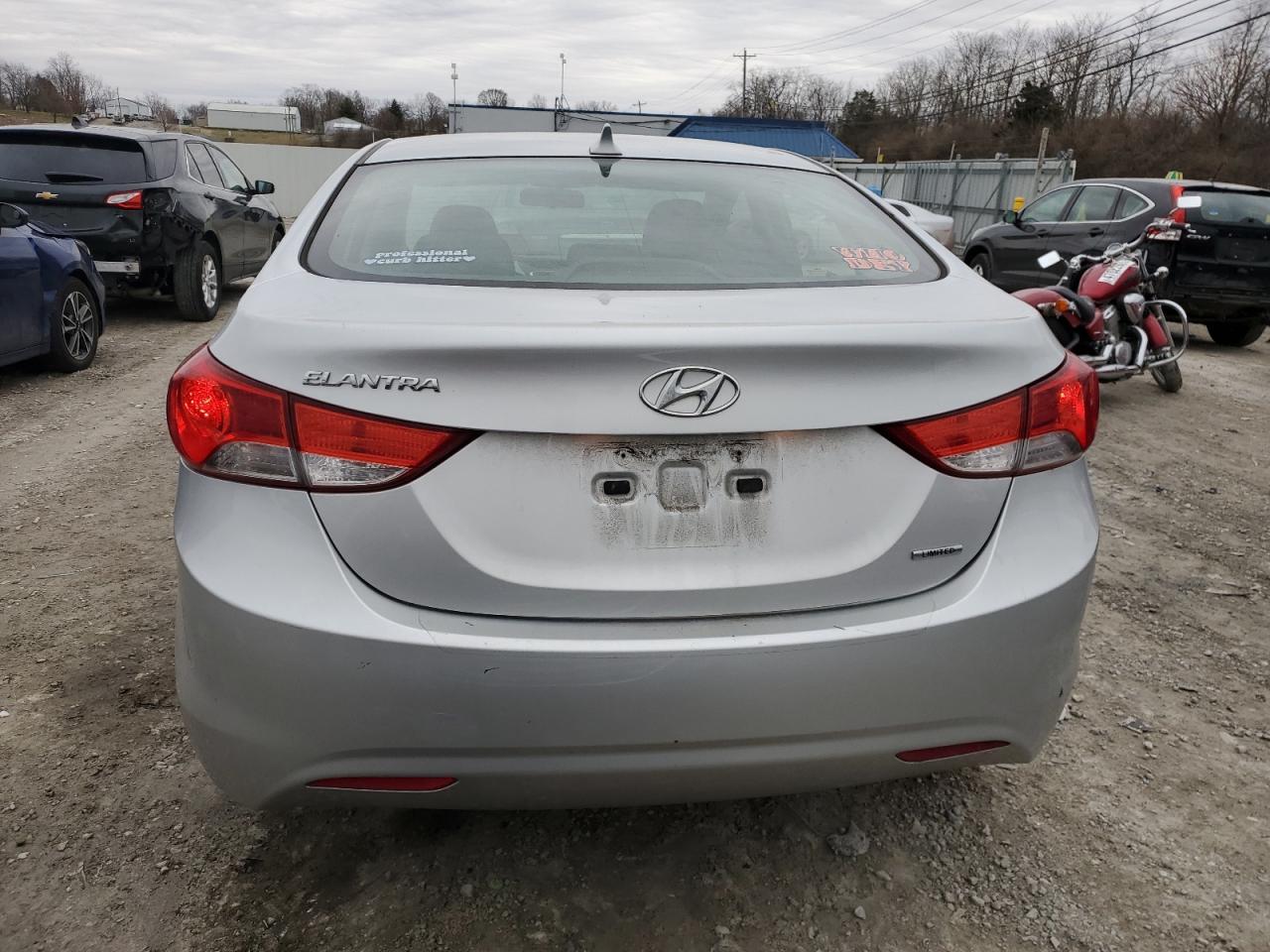 2011 Hyundai Elantra - Image 6