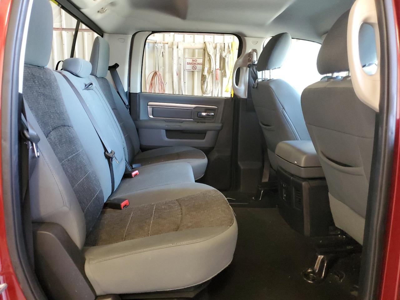 2015 RAM 1500 - Image 10
