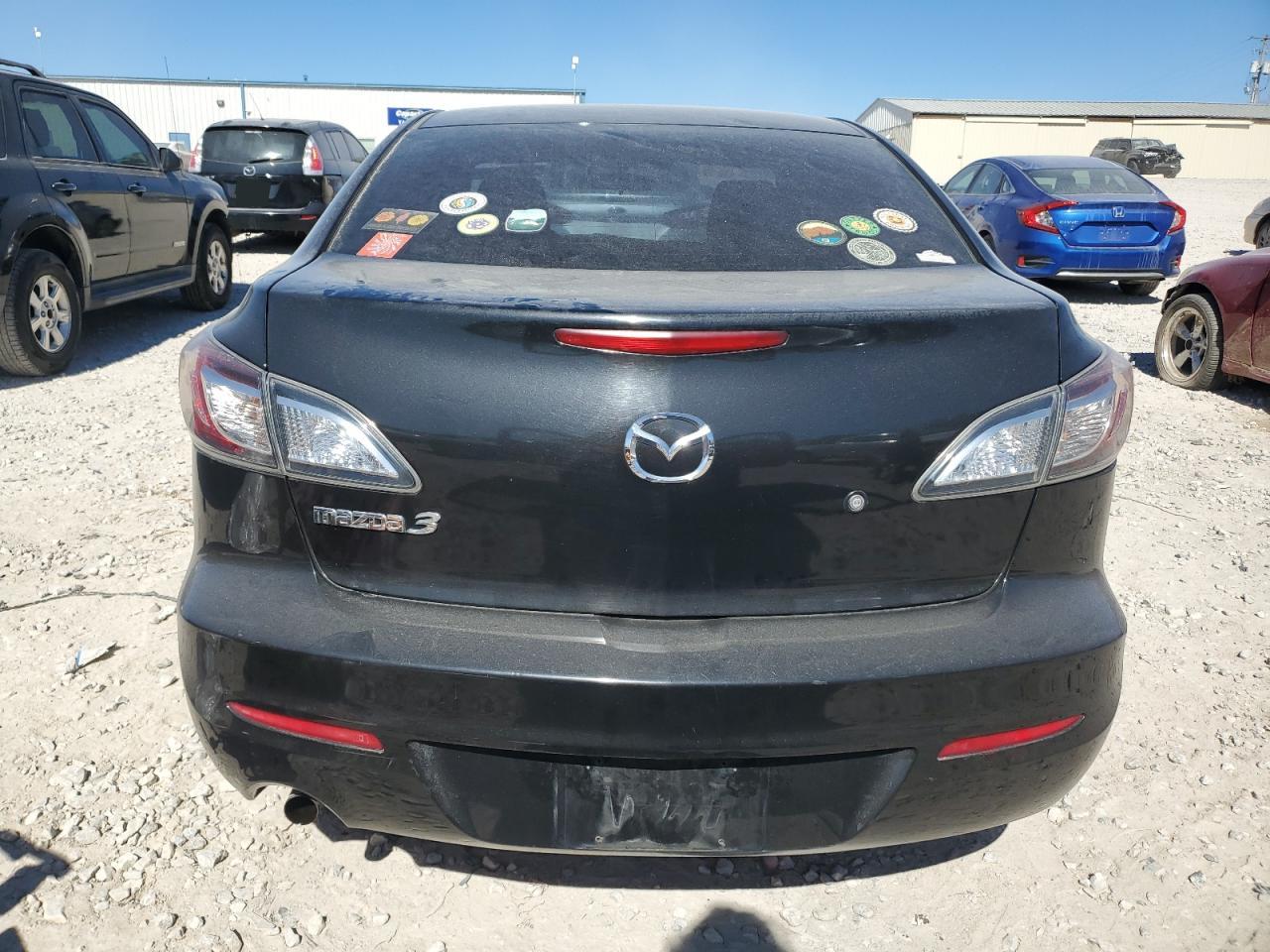 2013 Mazda 3 - Image 6