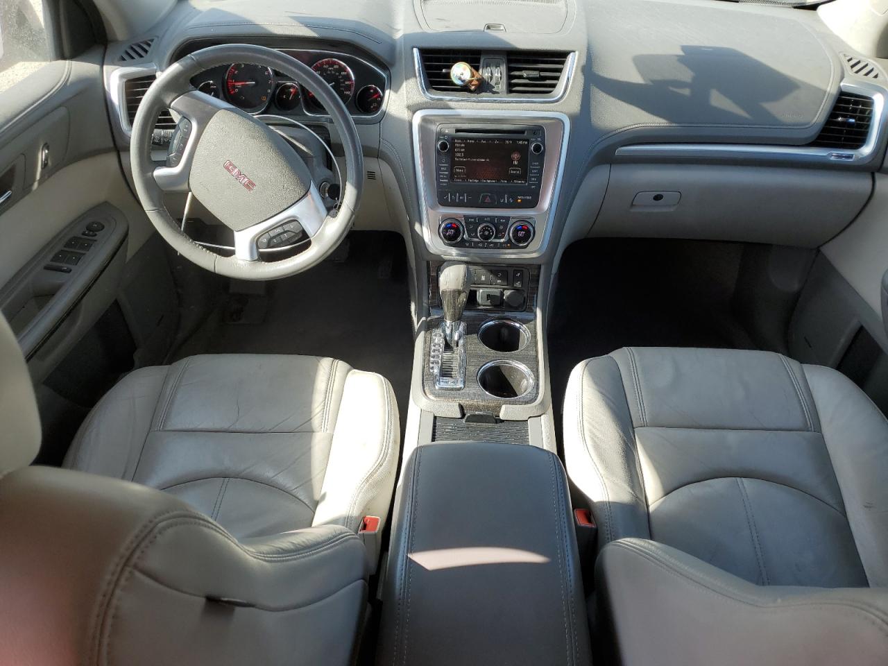 2015 GMC Acadia - Image 8