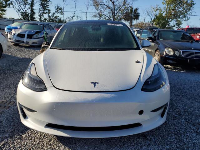  TESLA MODEL 3 2023 Белый