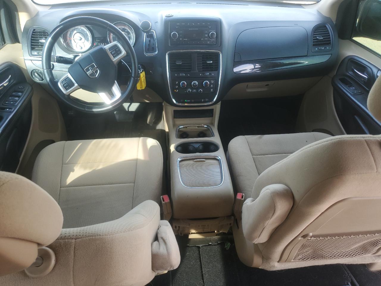 2013 Dodge Caravan - Image 8