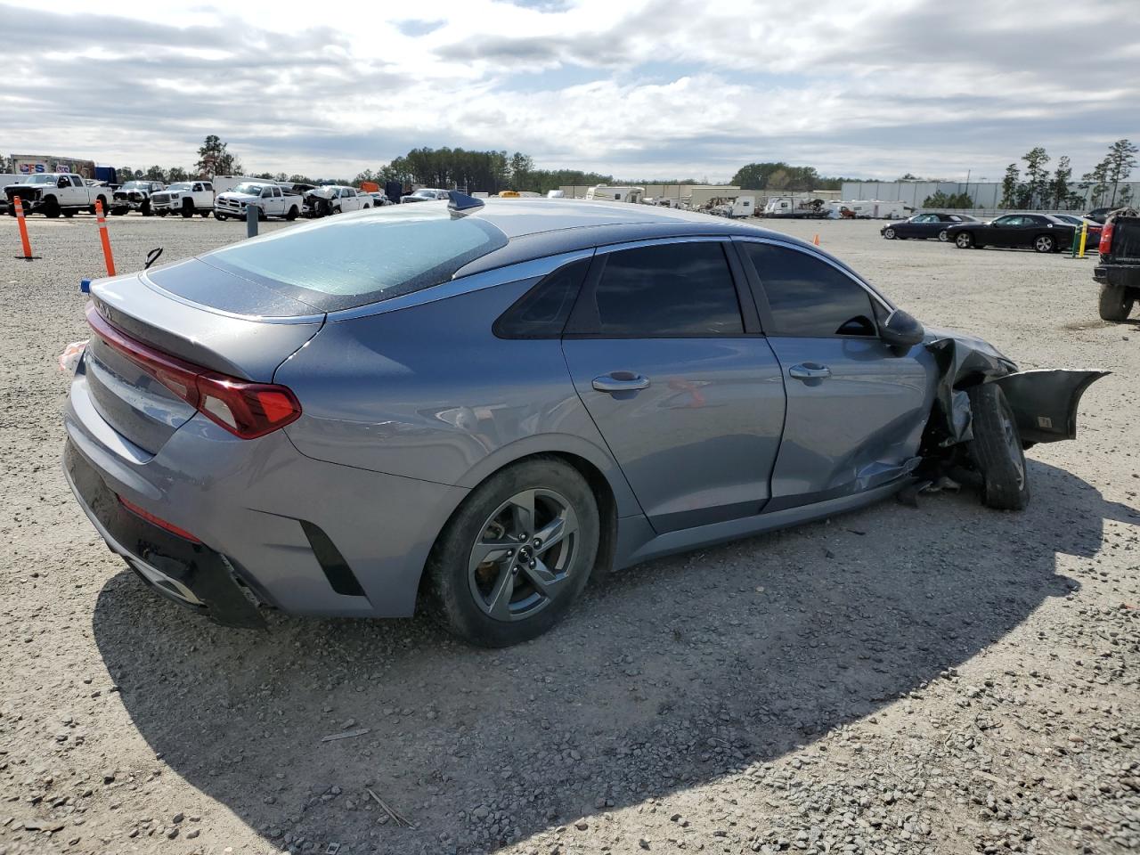 2022 Kia K5 - Image 3