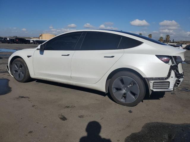  TESLA MODEL 3 2023 Biały